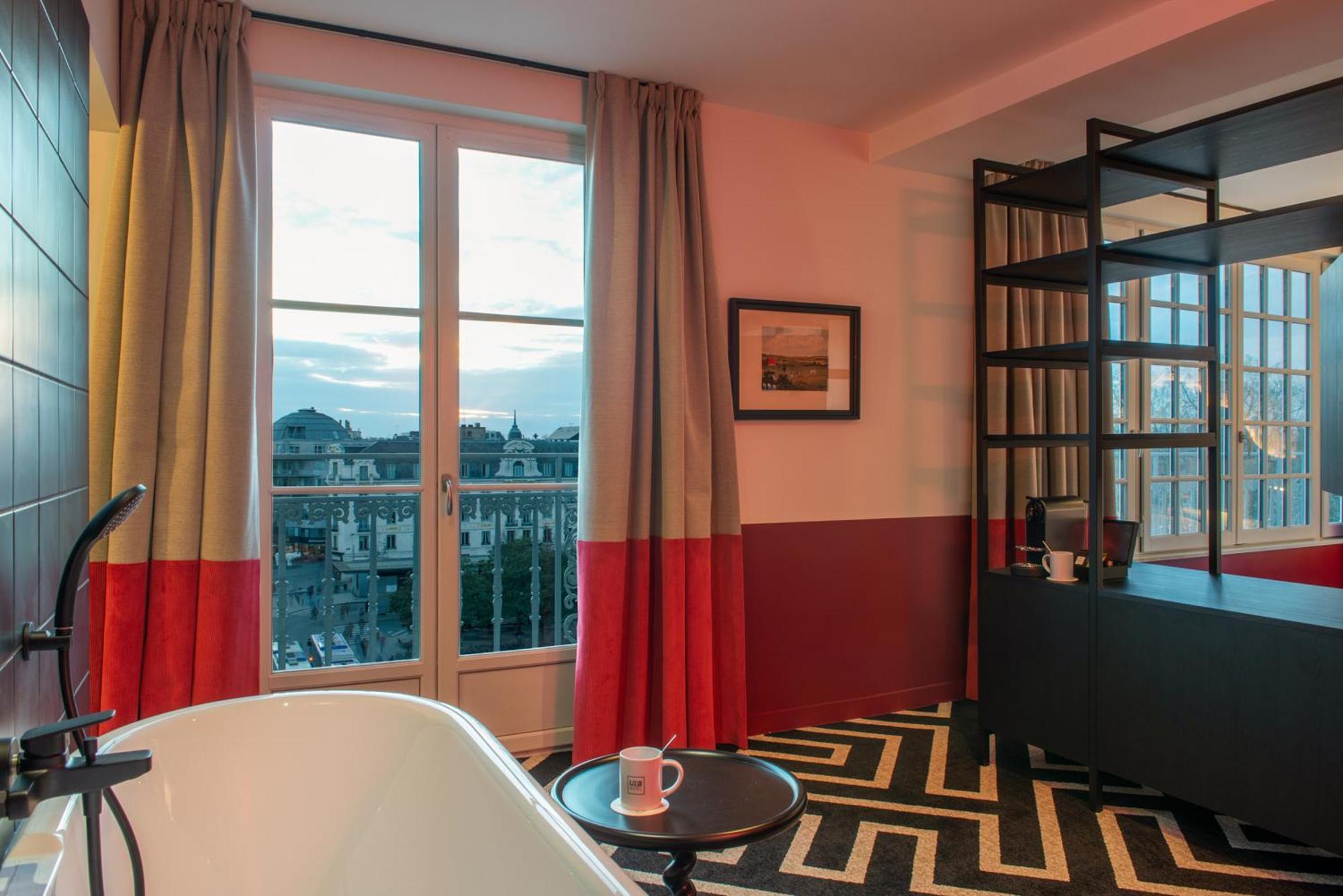 Labe Hotel Tours Centre Gare Экстерьер фото
